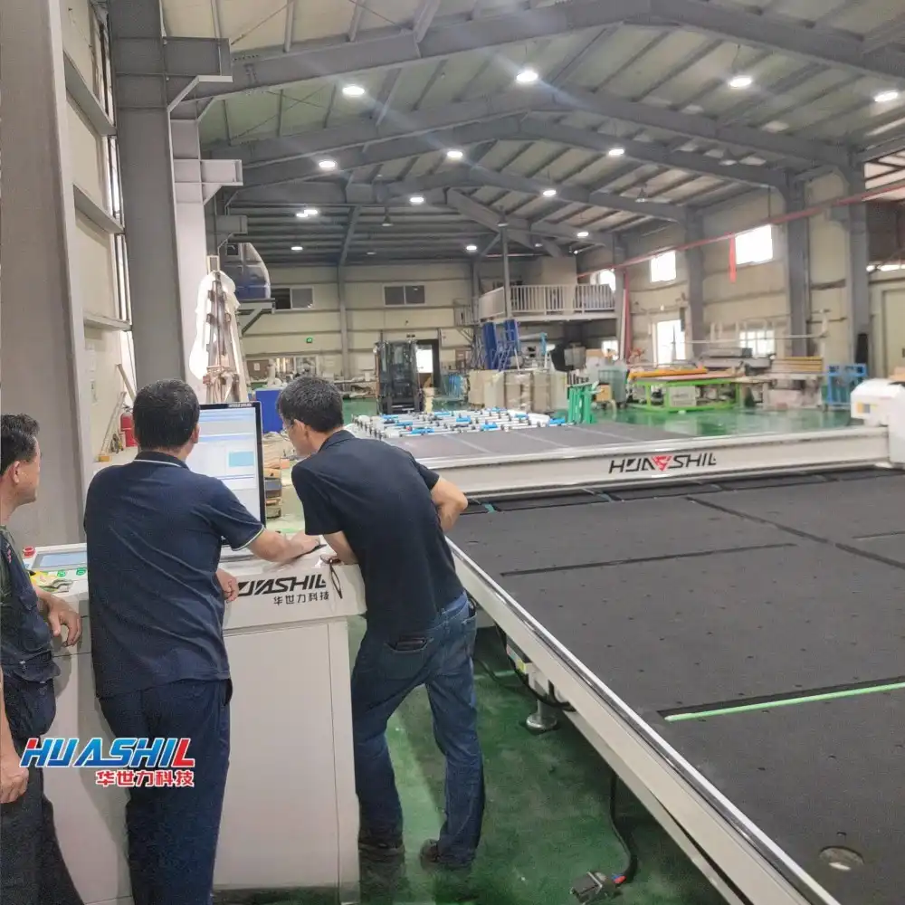 Auto glass cutting line machines Auto glass cutting line machines